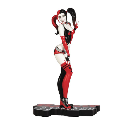 HARLEY QUINN RED WHITE & BLACK BY J SCOTT CAMPBELL STATUE